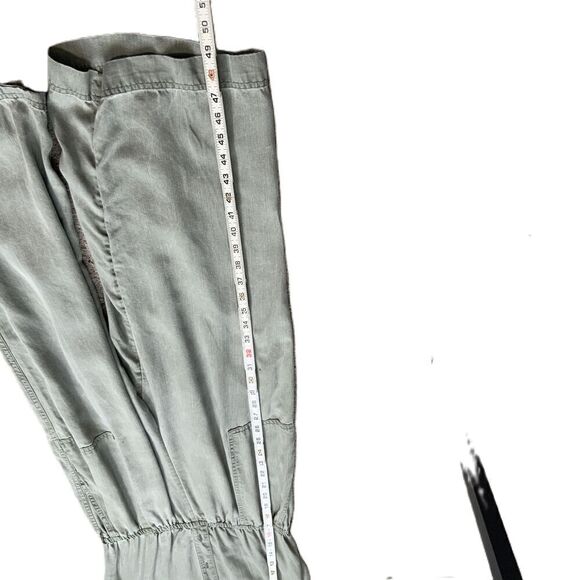 Old Navy Green Long Sleeve Button Front Elastic Waist Jumpsuit Size Small - Picture 8 of 16